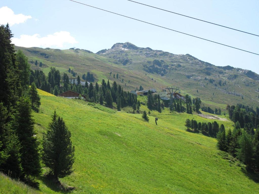Berggasthof Hochzeigerhaus Йерценс Экстерьер фото
